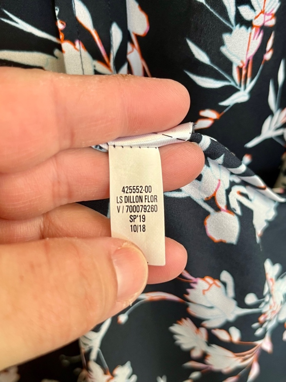 Banana Republic Dillon Classic Fit Floral Button Front Blouse Navy Blue Medium - Picture 5 of 6